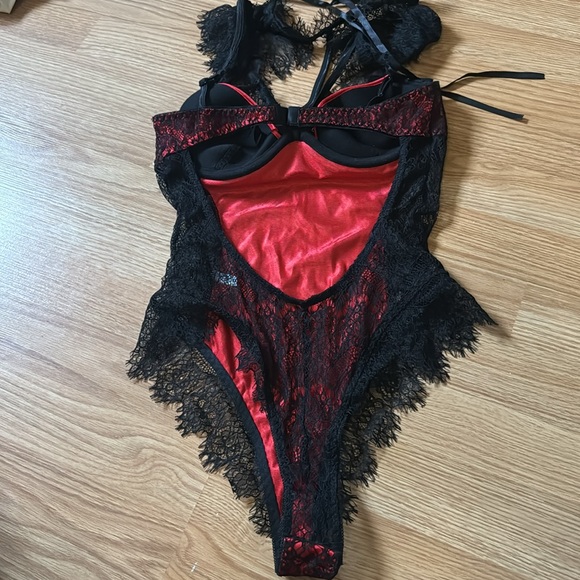 Lingerie Bodysuit ✨4/30$✨ - Picture 2 of 3